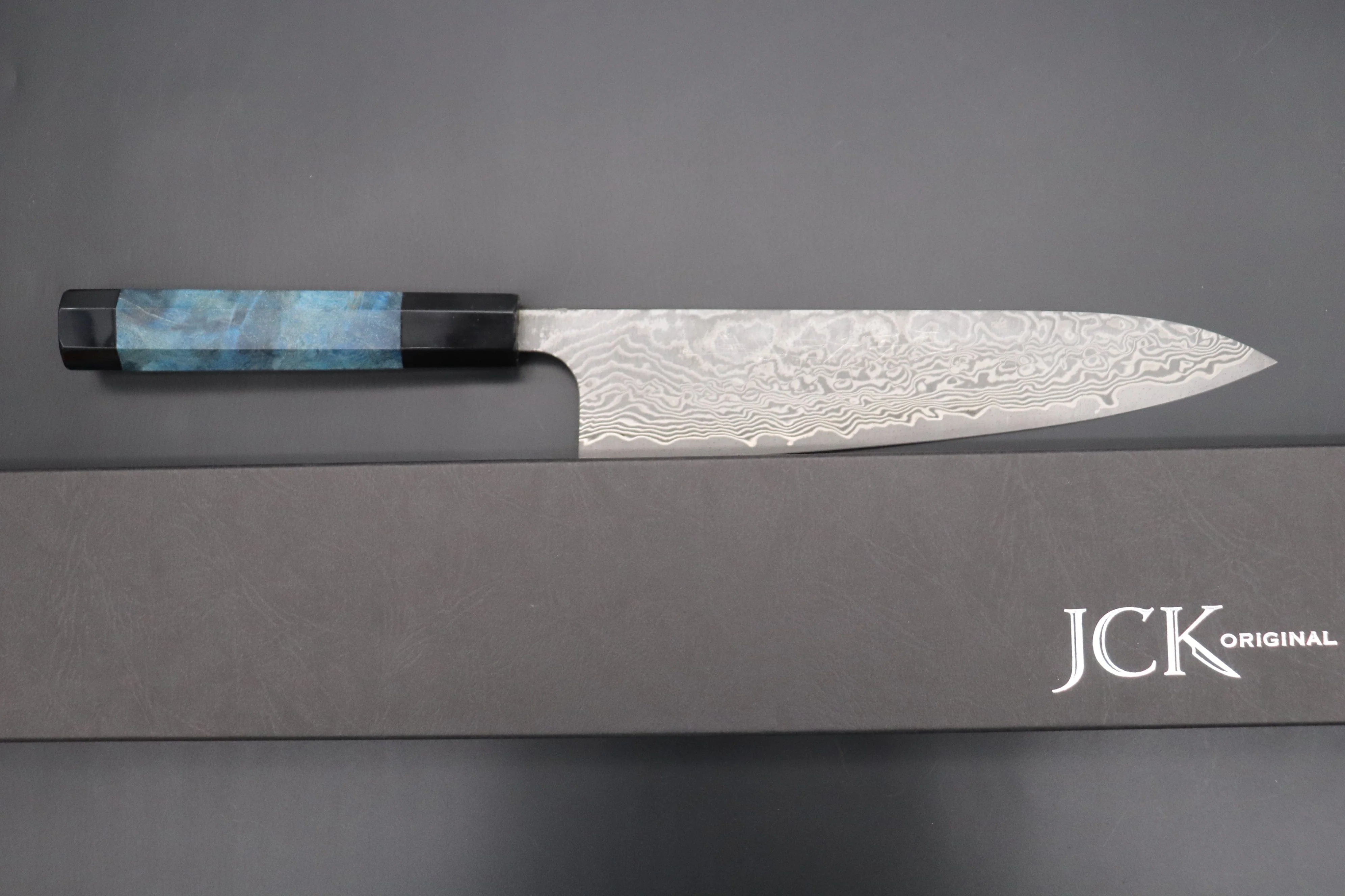 Fu-Rin-Ka-Zan YUTAKA 豊佳 Series R-2 Damascus Edition FRYP-36 Wa Gyuto 210mm (8.2 inch, Ocean Blue Color Stabilized Maple Burl Wood Handle) - Image 8
