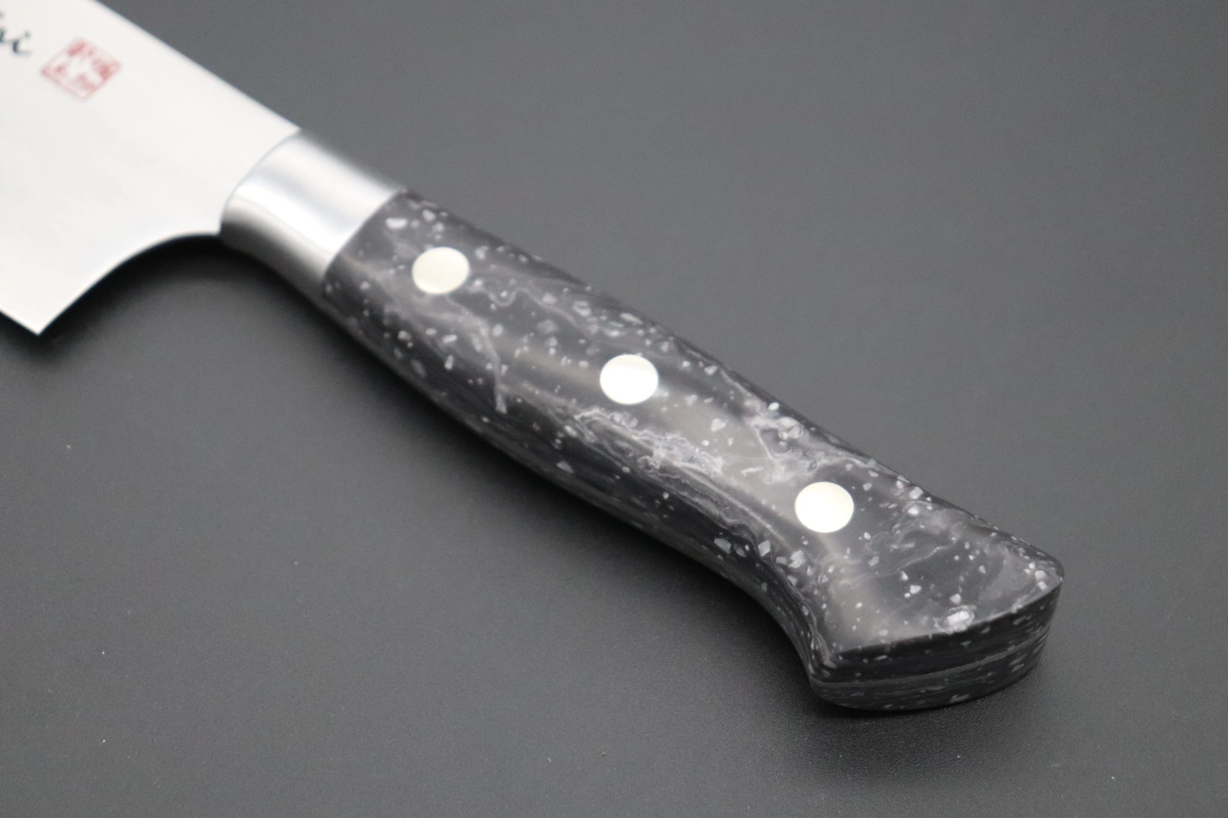 Hattori Forums FH Solid VG-10 Series Limited Edition "SNOW IN THE DARK" Santoku 170mm (6.6 Inch, Dupont Corian® Handle) - Image 3