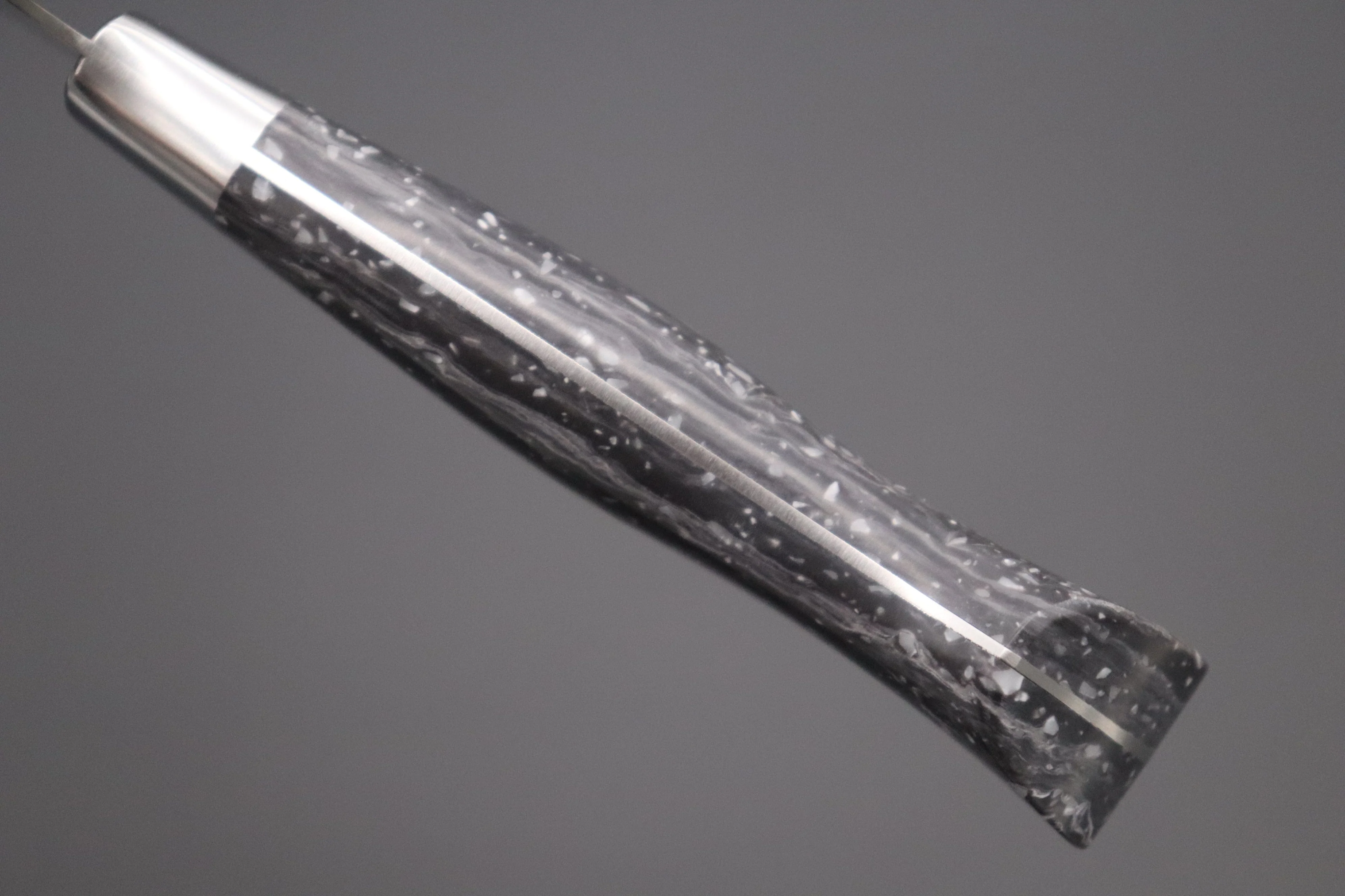 Hattori Forums FH Solid VG-10 Series Limited Edition "SNOW IN THE DARK" Santoku 170mm (6.6 Inch, Dupont Corian® Handle) - Image 7