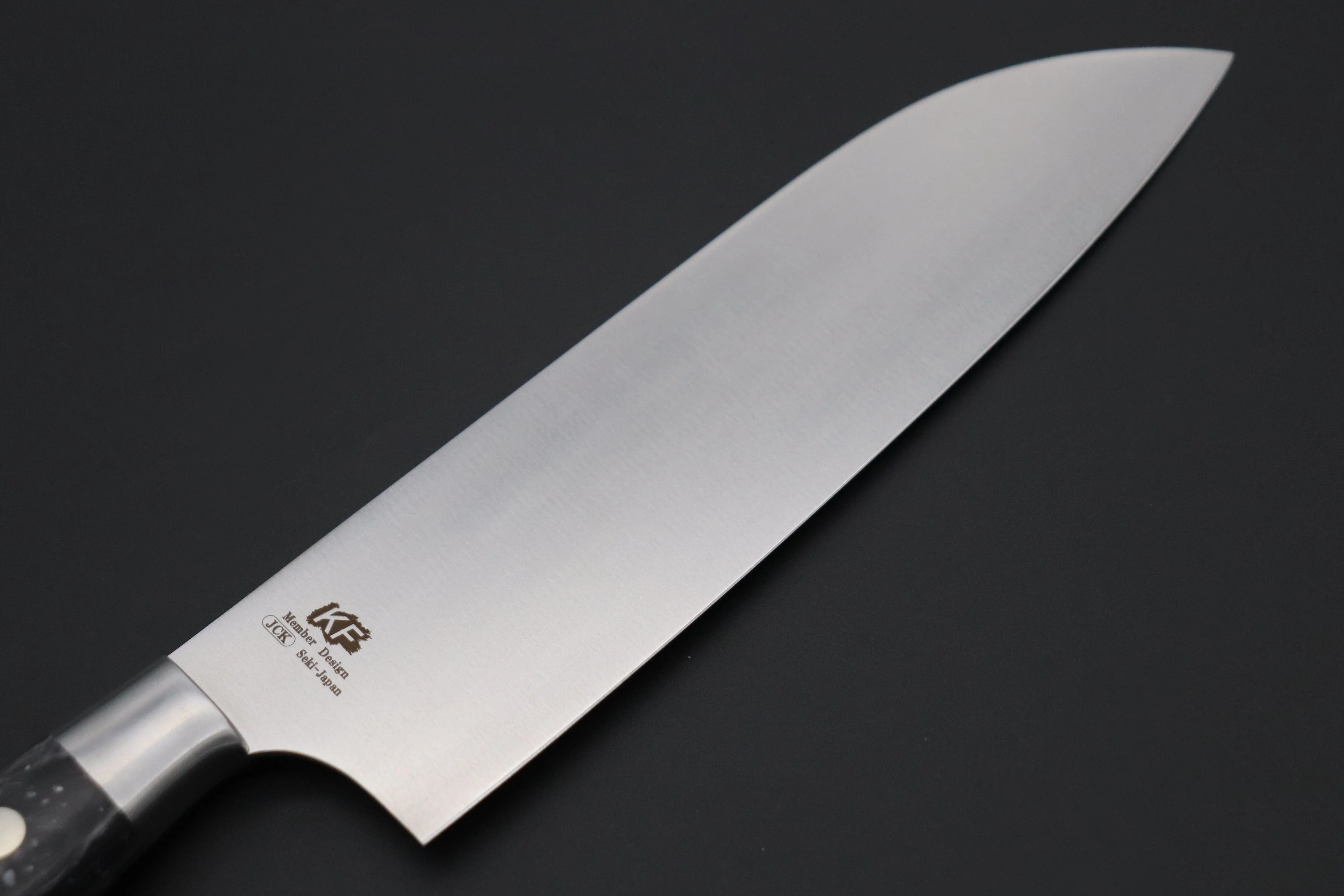 Hattori Forums FH Solid VG-10 Series Limited Edition "SNOW IN THE DARK" Santoku 170mm (6.6 Inch, Dupont Corian® Handle) - Image 8