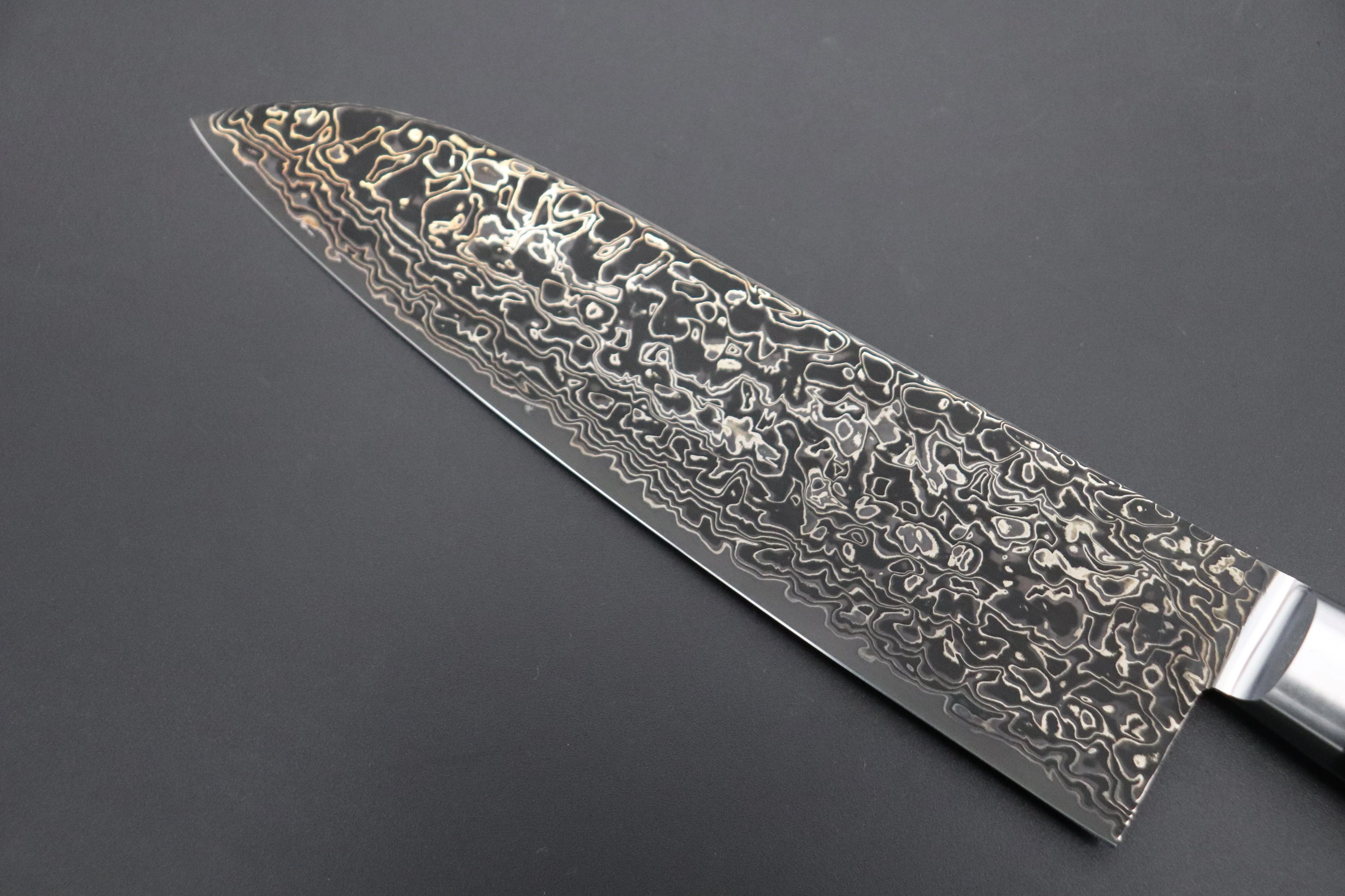 JCK Original Kagayaki R-2 Black Damascus Series YU-2 Santoku 175mm (6.8 inch) - Image 6
