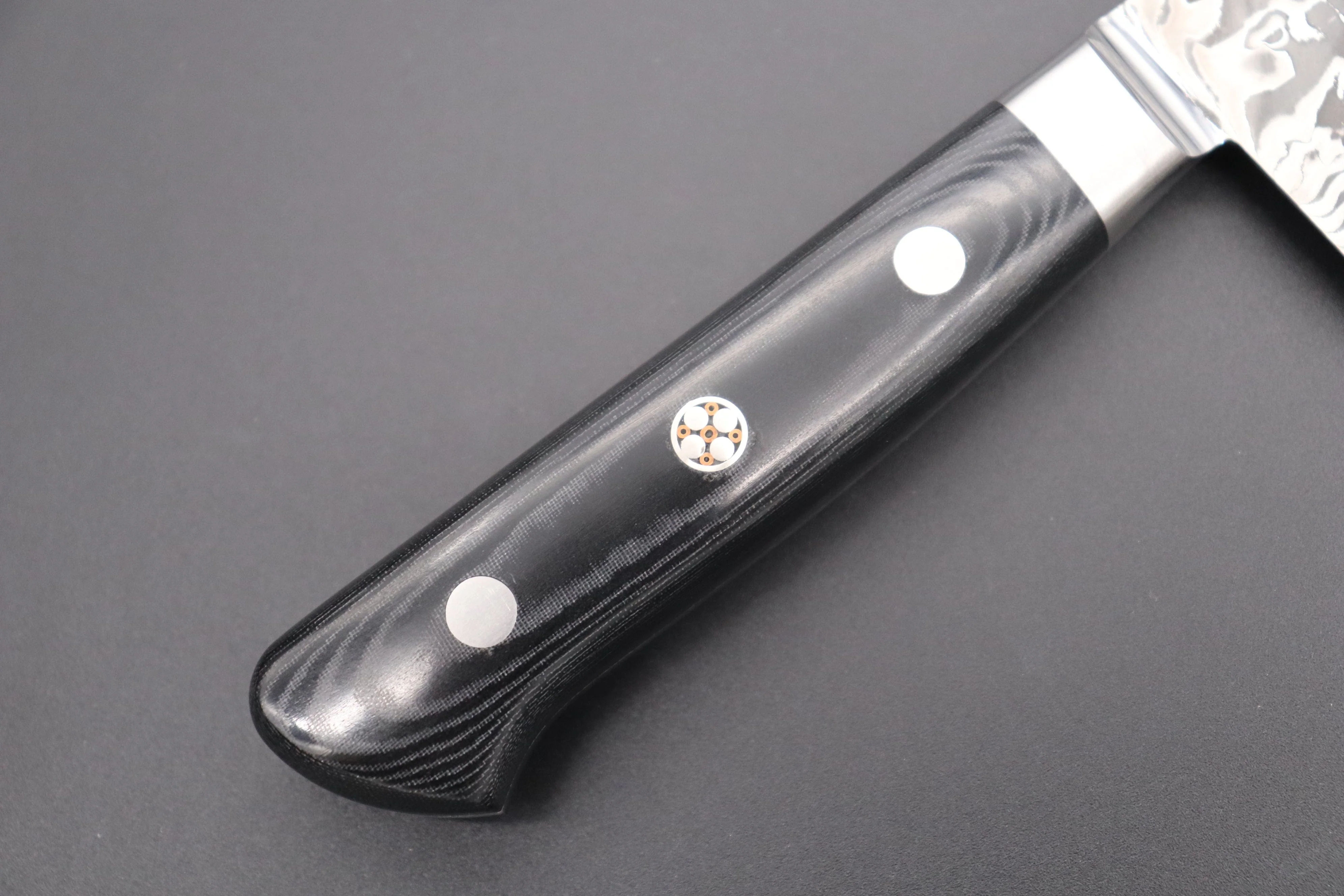 JCK Original Kagayaki R-2 Black Custom Damascus KGRB-2 Santoku 175mm (6.8 inch, Hammer Forged Blade) - Image 4