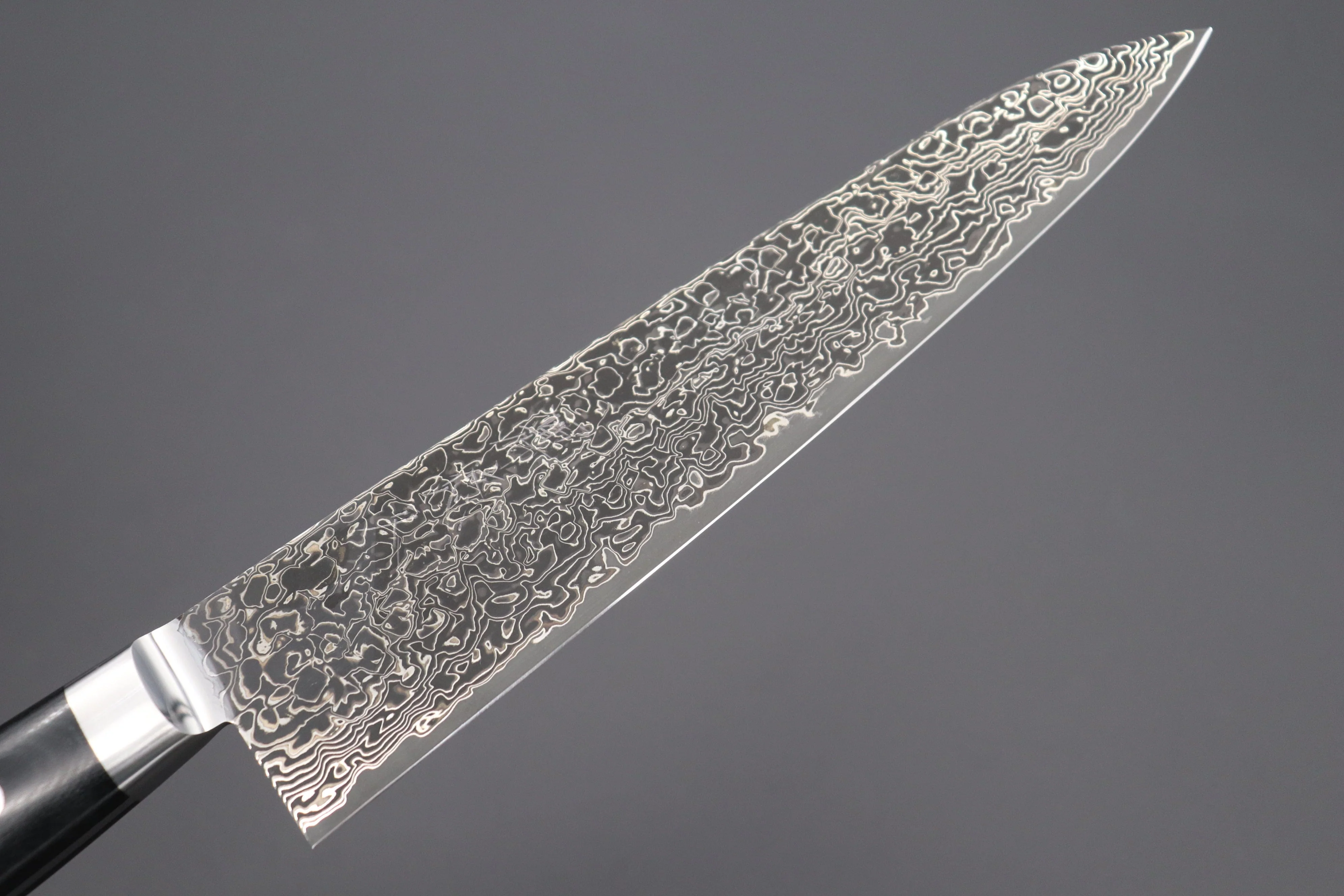 JCK Original Kagayaki R-2 Black Damascus Series YU-3 Gyuto 210mm (8.2inch) - Image 2