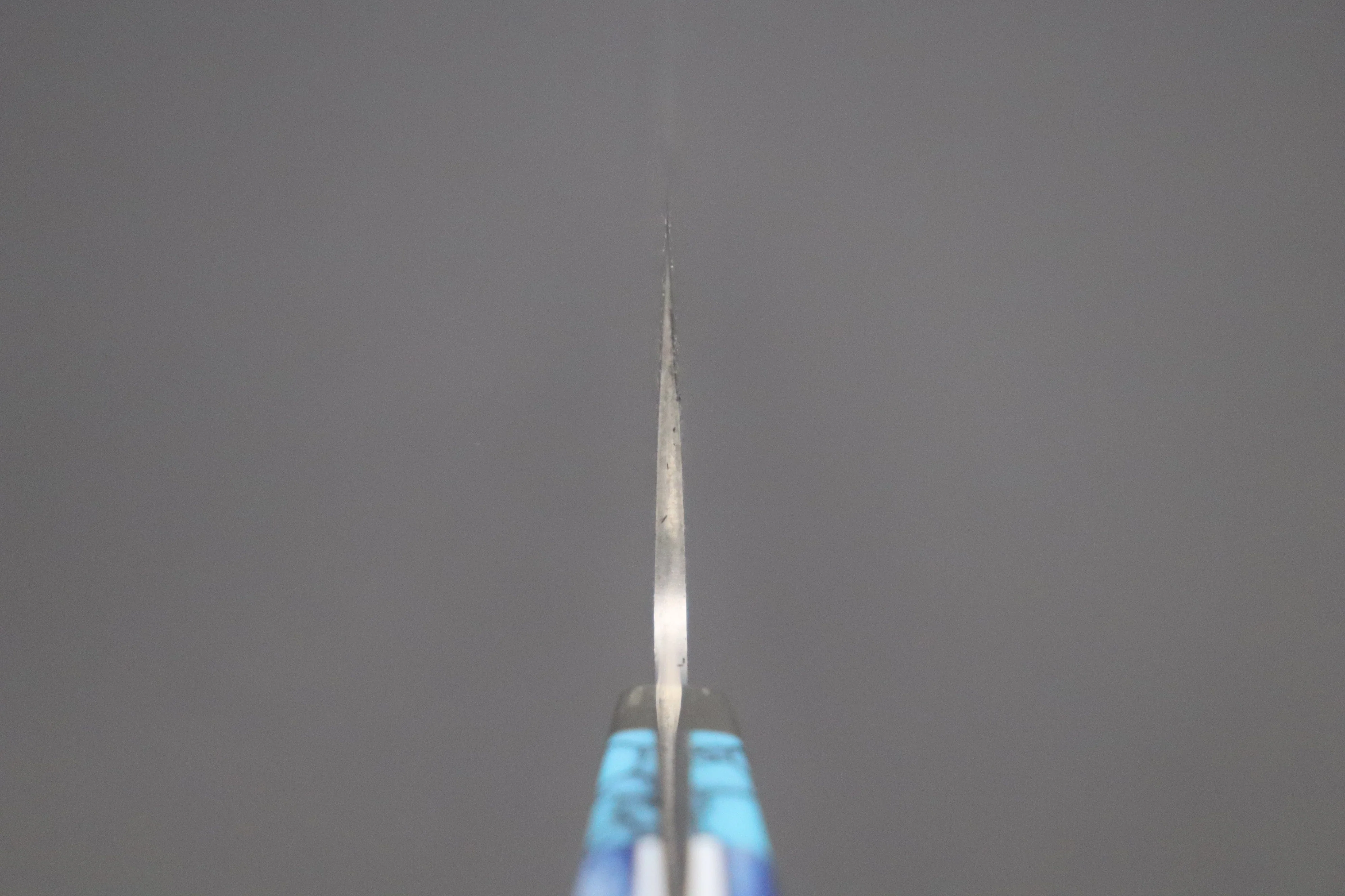 Mr. Itou “Luna Series” R-2 Custom Damascus Santoku 170mm (6.6 inch, "Custom Combination Handle(Turquoise Gem-Composite Stone/Blue Color Camel Bone/Ironwood)" (IT-162) - Image 4