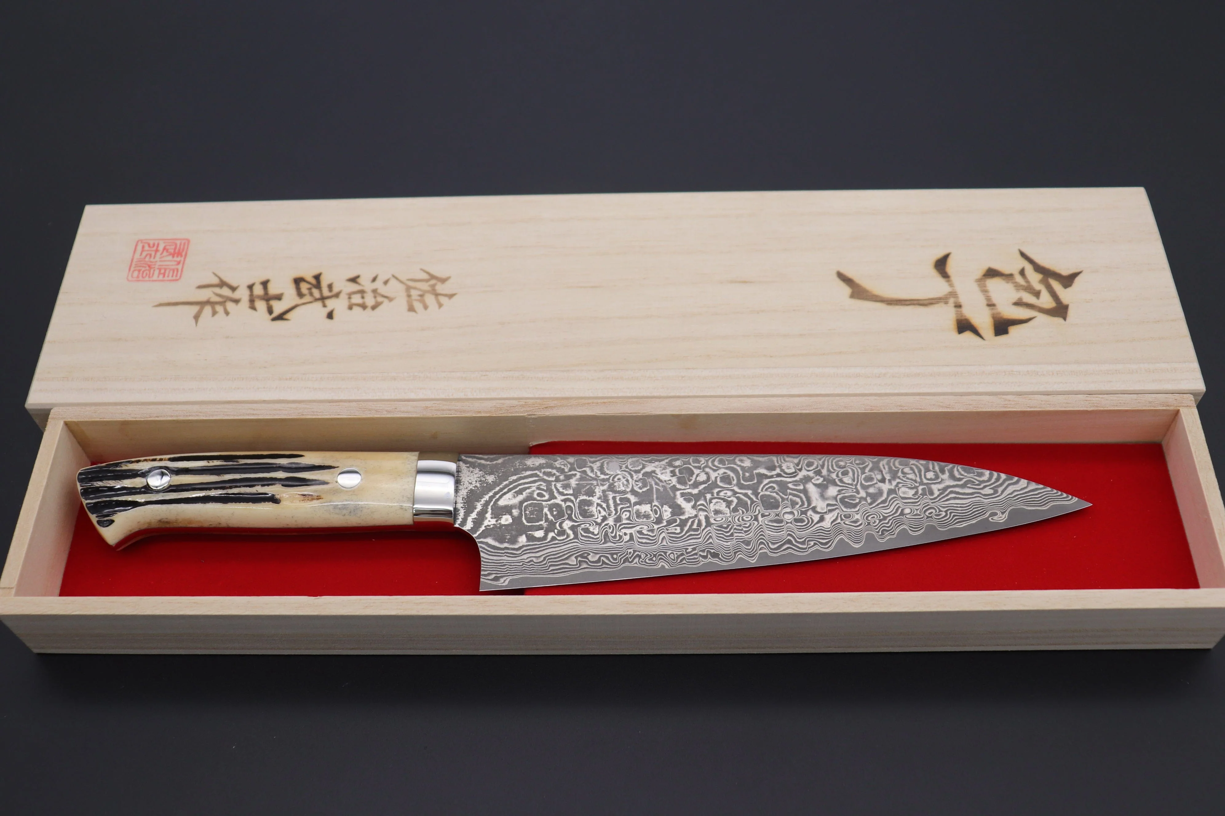 Takeshi Saji R-2 Custom Black Damascus Wild Series Gyuto (180mm to 270mm, 4 sizes, Stag Bone Handle) - Image 8