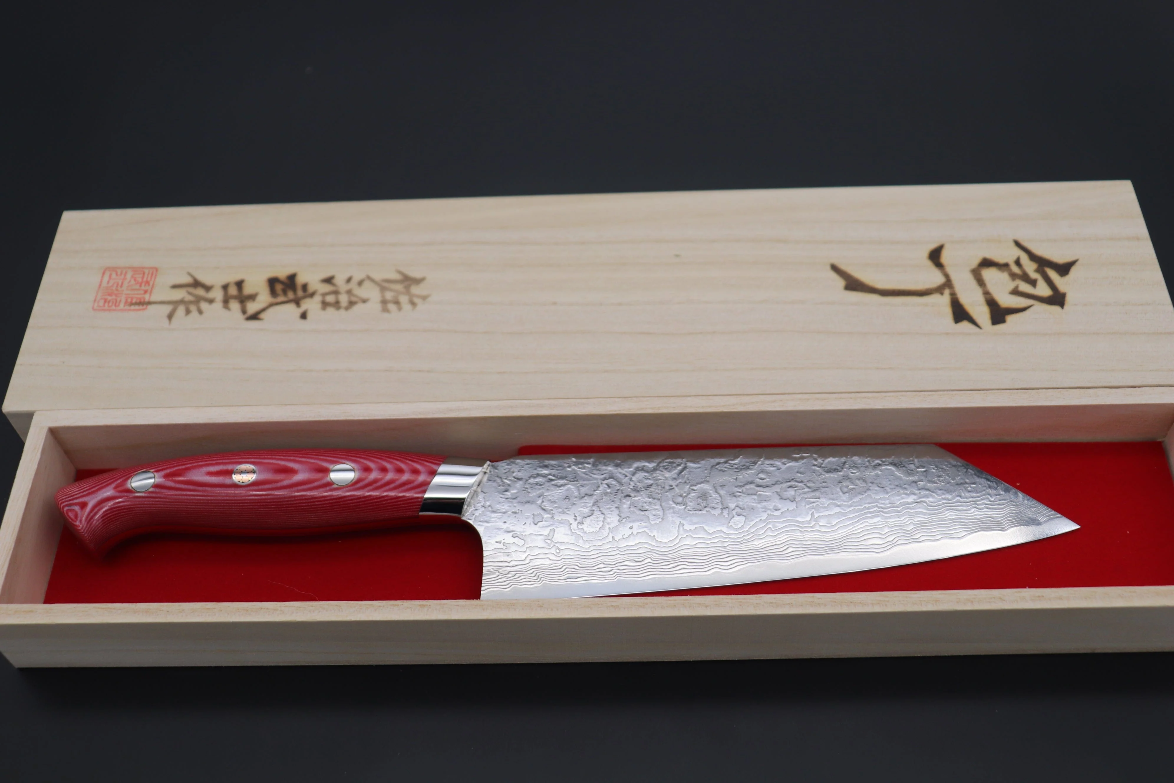 Takeshi Saji R-2 Diamond Damascus Bunka 180mm — Upswept Design (7 Inch, Red/White Linen Micarta Handle, SNRD-4RW) - Image 8