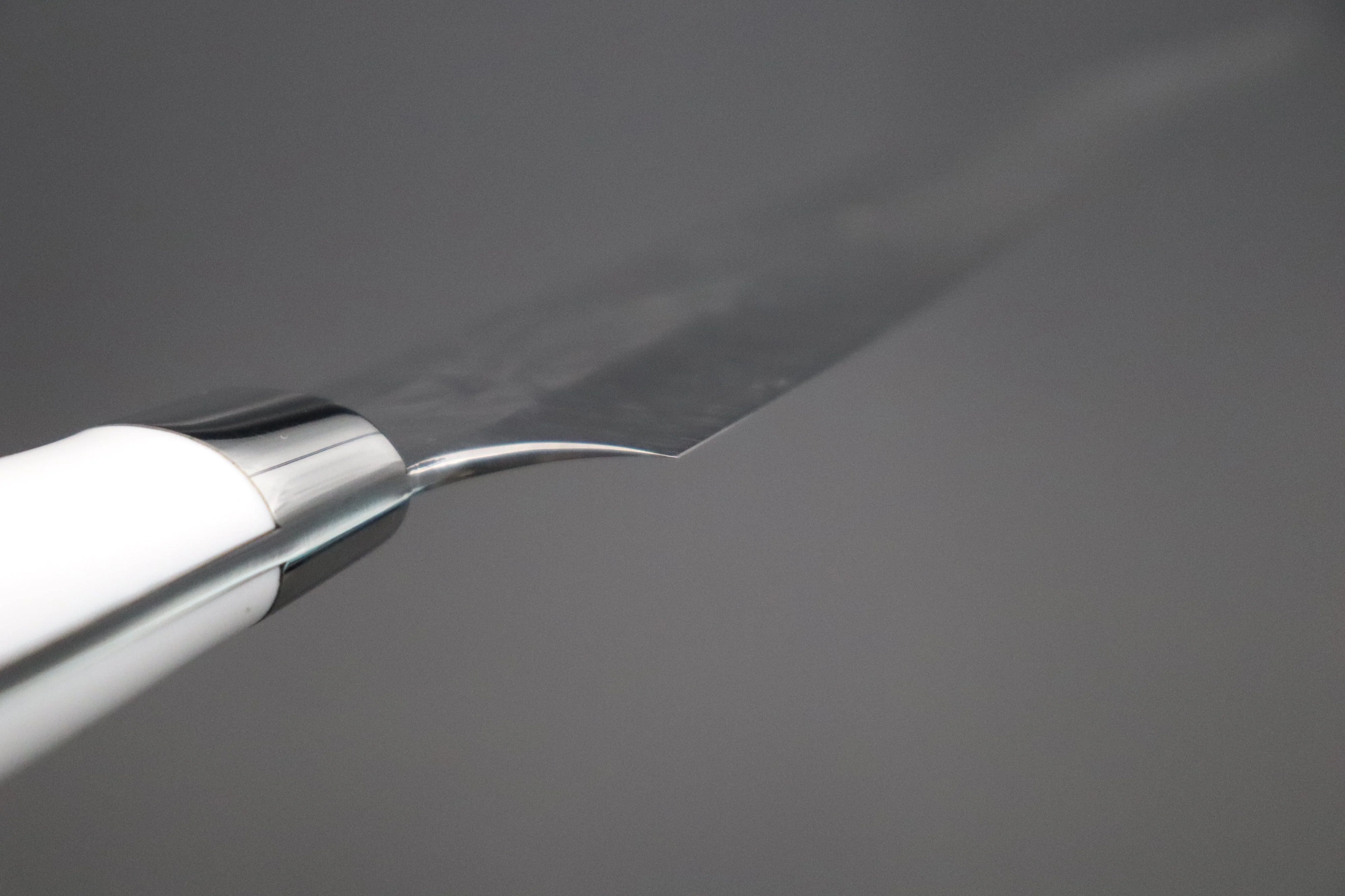 Takeshi Saji SRS-13 Hammer Forged, Custom Handmade Handle Series Petty 135mm (5.3 inch, White Corian Handle) - Image 4