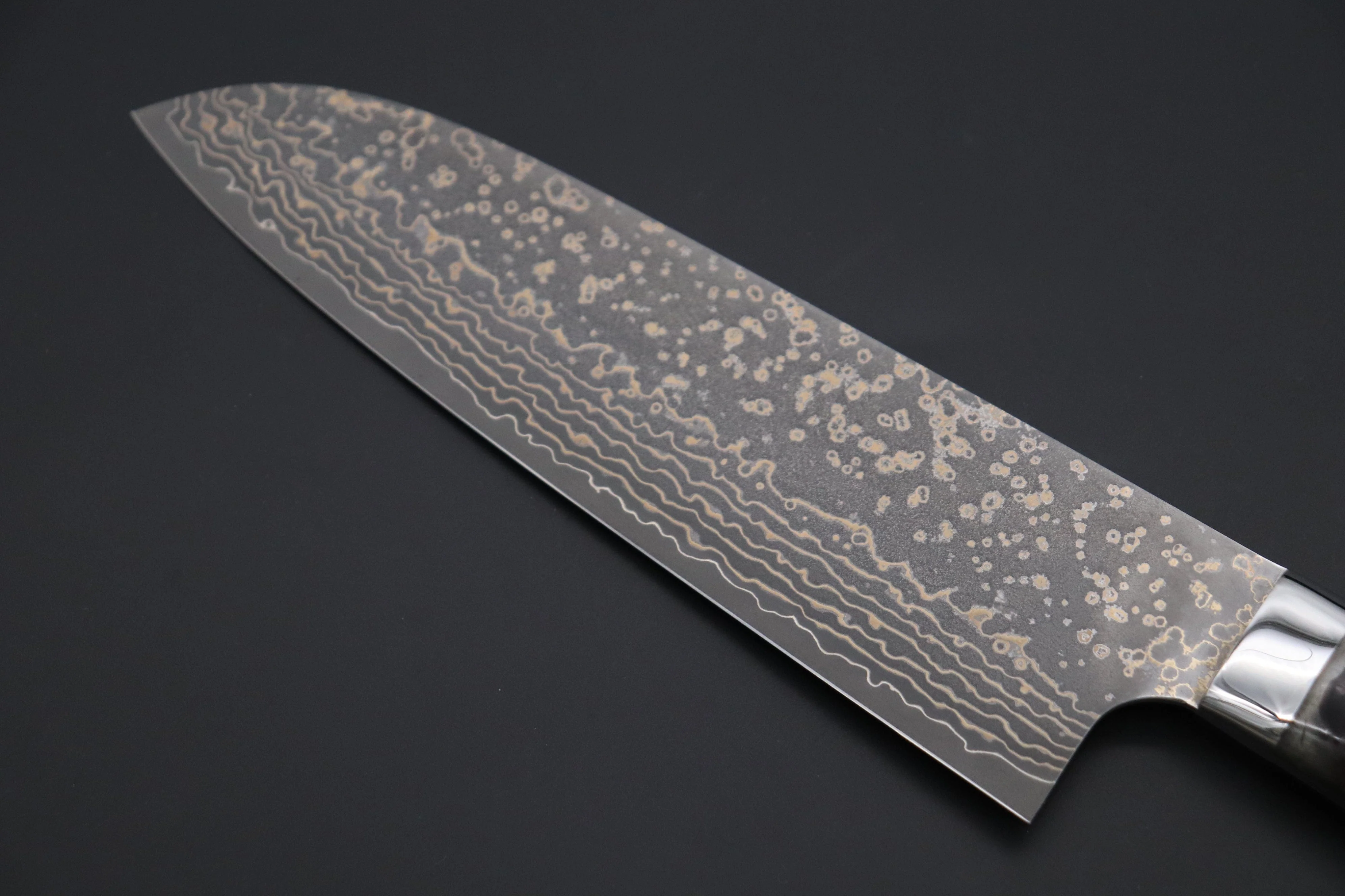 Takeshi Saji SUMMIT ― Limited Edition Custom Series SMT-1038 VG-10W Multi-Colored Golden-Rainbow Damascus Santoku 180mm (7 Inch) - Image 6