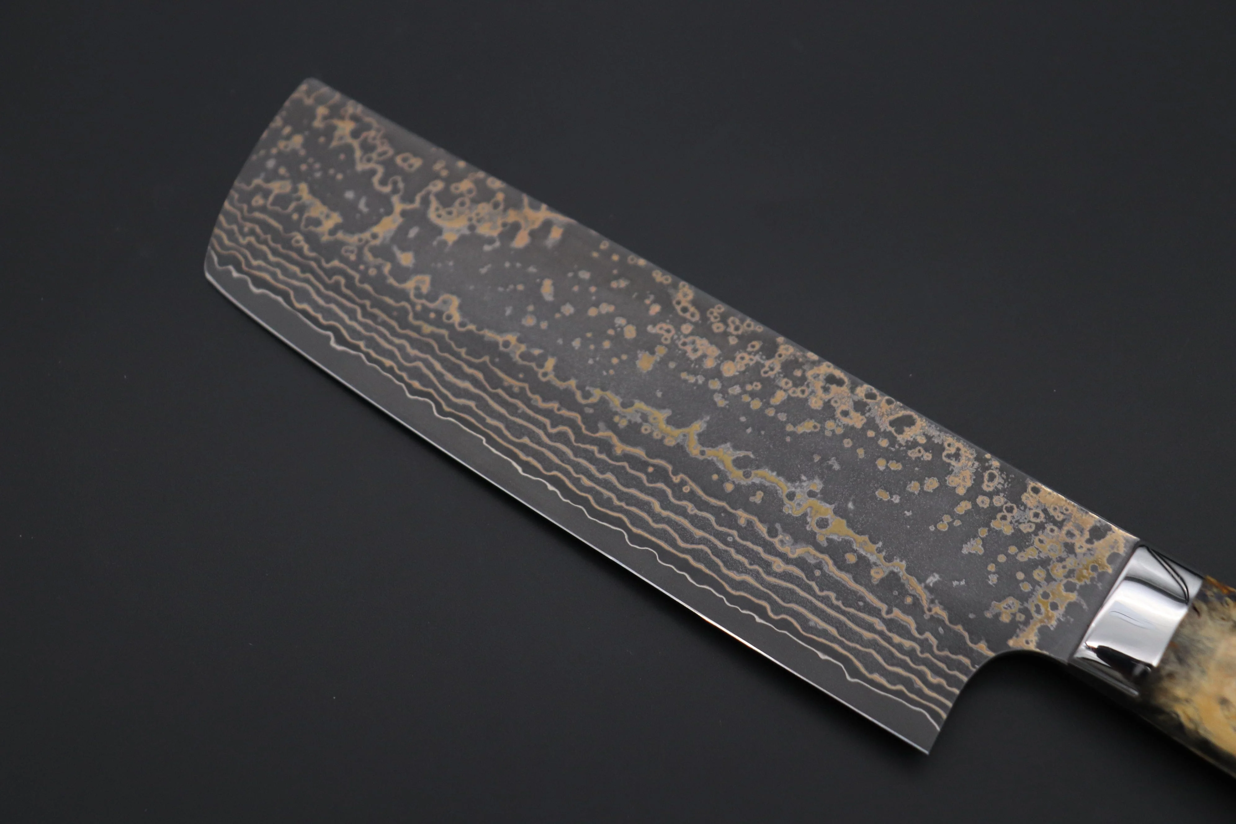 Takeshi Saji SUMMIT ― Limited Edition Custom Series SMT-1086 VG-10W Multi-Colored Golden-Rainbow Damascus Nakiri 165mm (6.4 Inch) - Image 6