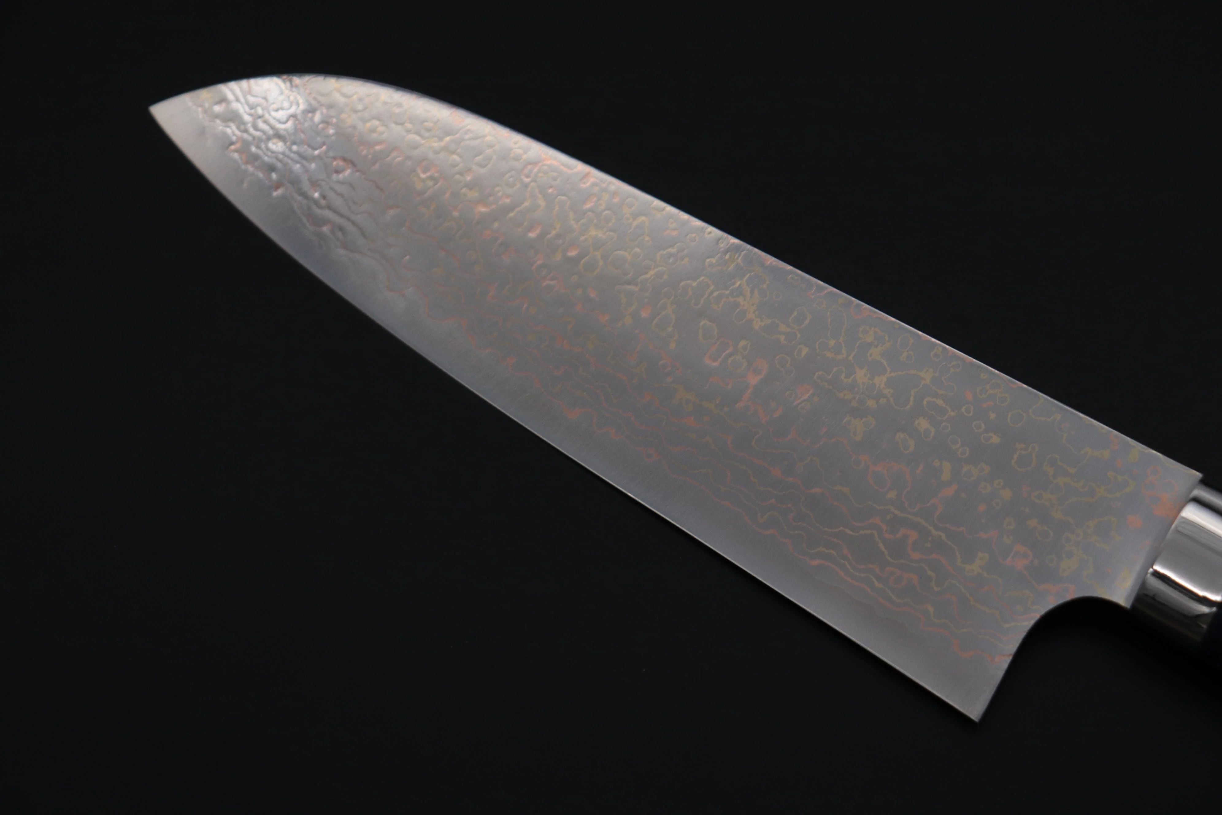 Takeshi Saji SUMMIT ― Limited Edition Custom Series SMT-1113 VG-10W磨 Multi-Colored Golden-Rainbow Damascus Santoku 180mm (7 Inch) - Image 6