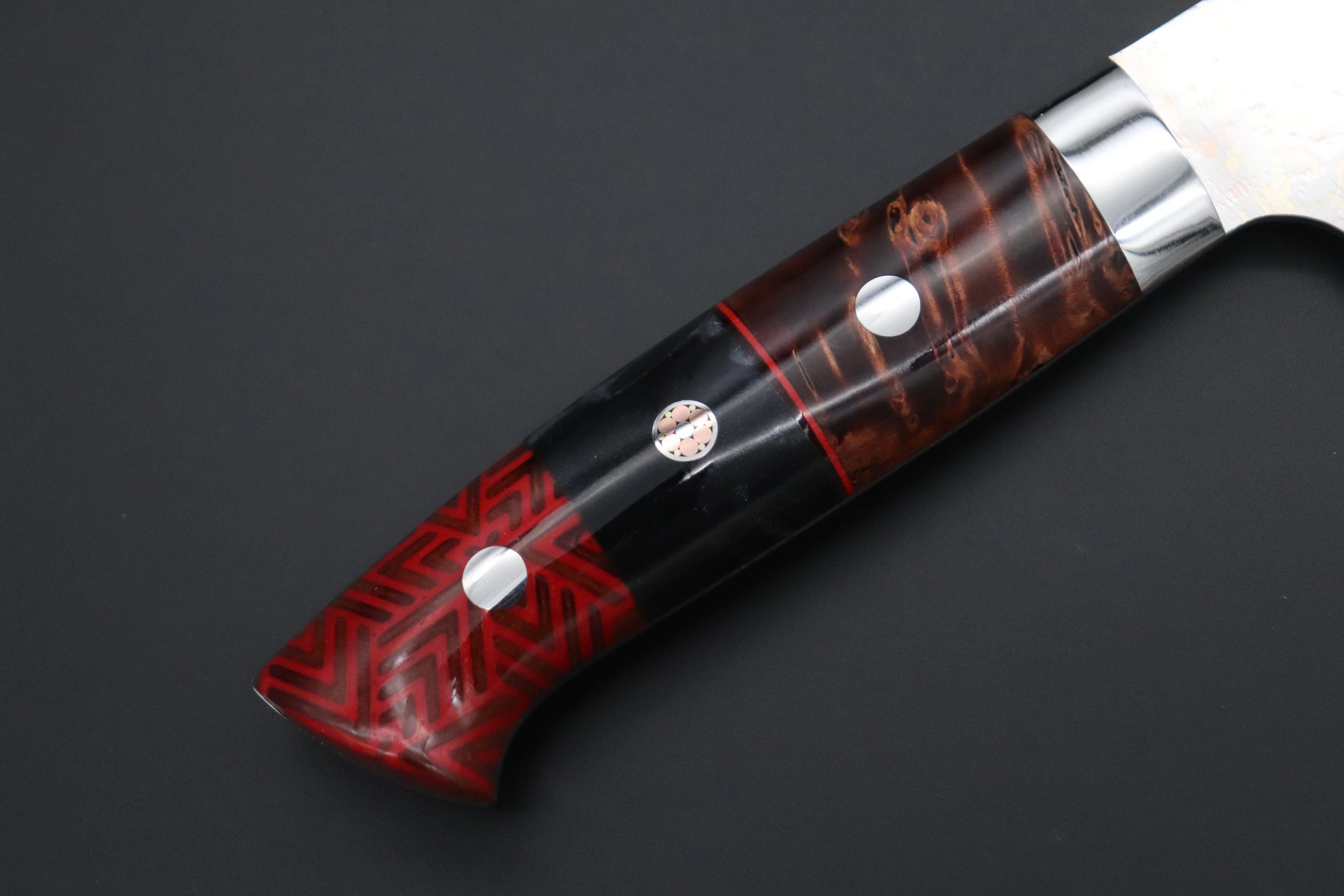 Takeshi Saji SUMMIT ― Limited Edition Custom Series SMT-1126 VG-10W磨 Multi-Colored Golden-Rainbow Damascus Nakiri 165mm (6.4 Inch) - Image 3