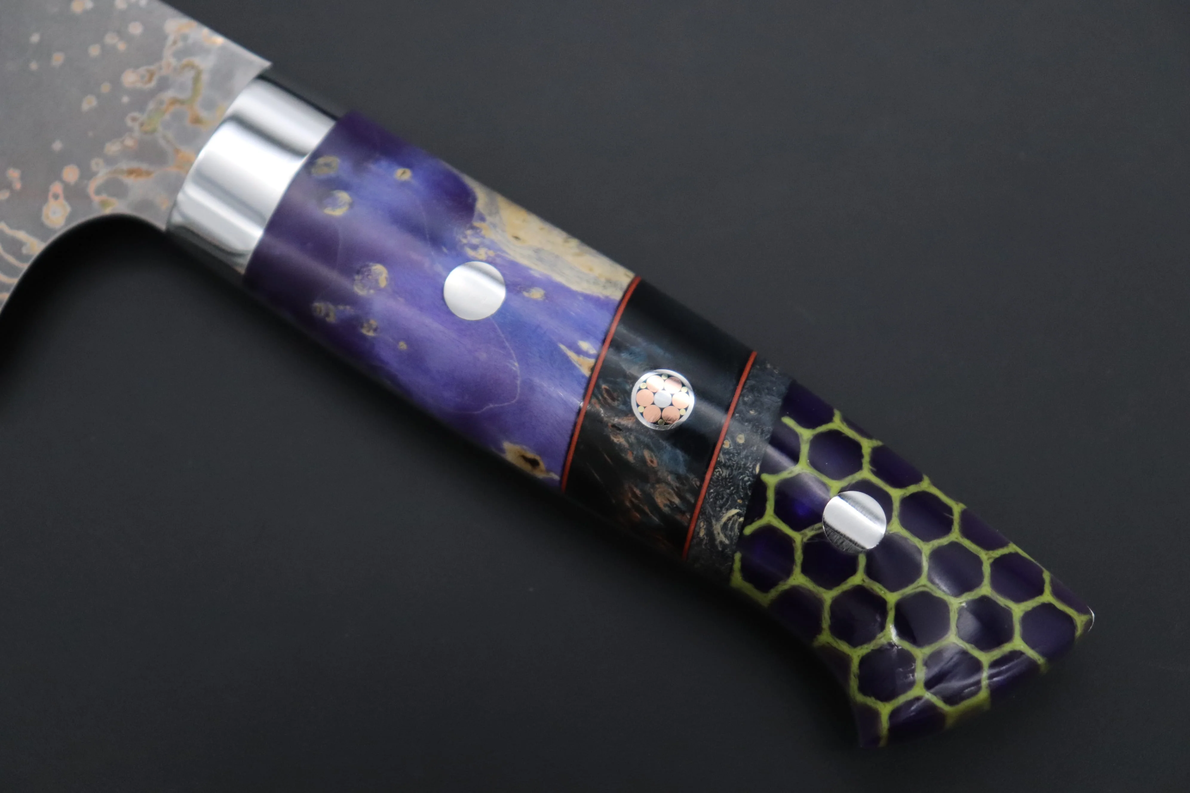 Takeshi Saji SUMMIT ― Limited Edition Custom Series SMT-1150 VG-10W Multi-Colored Golden-Rainbow Damascus Bunka 175mm (6.8 Inch) - Image 7