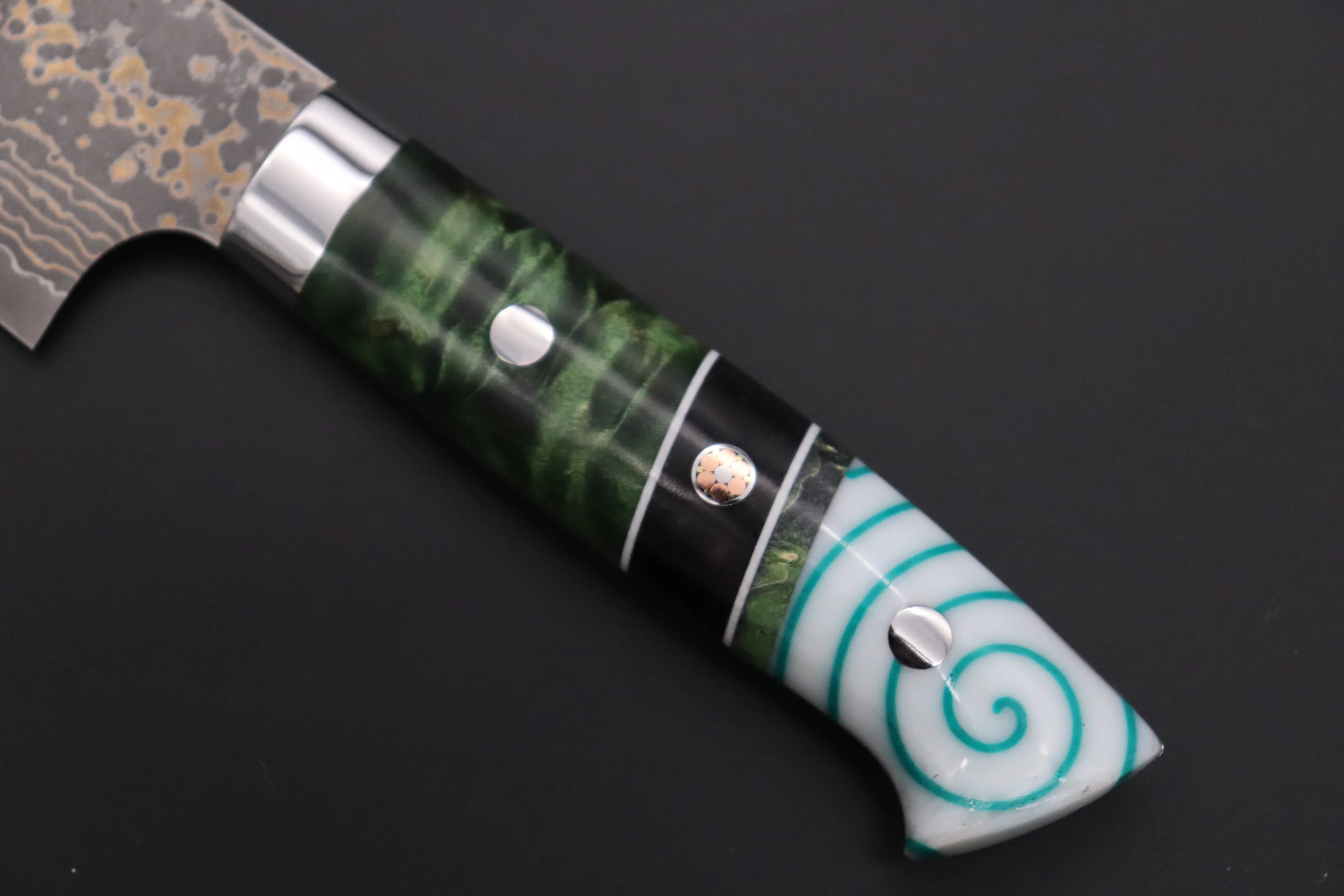 Takeshi Saji SUMMIT ― Limited Edition Custom Series SMT-1160 VG-10W Multi-Colored Golden-Rainbow Damascus Gyuto 210mm (8.2 Inch) - Image 7