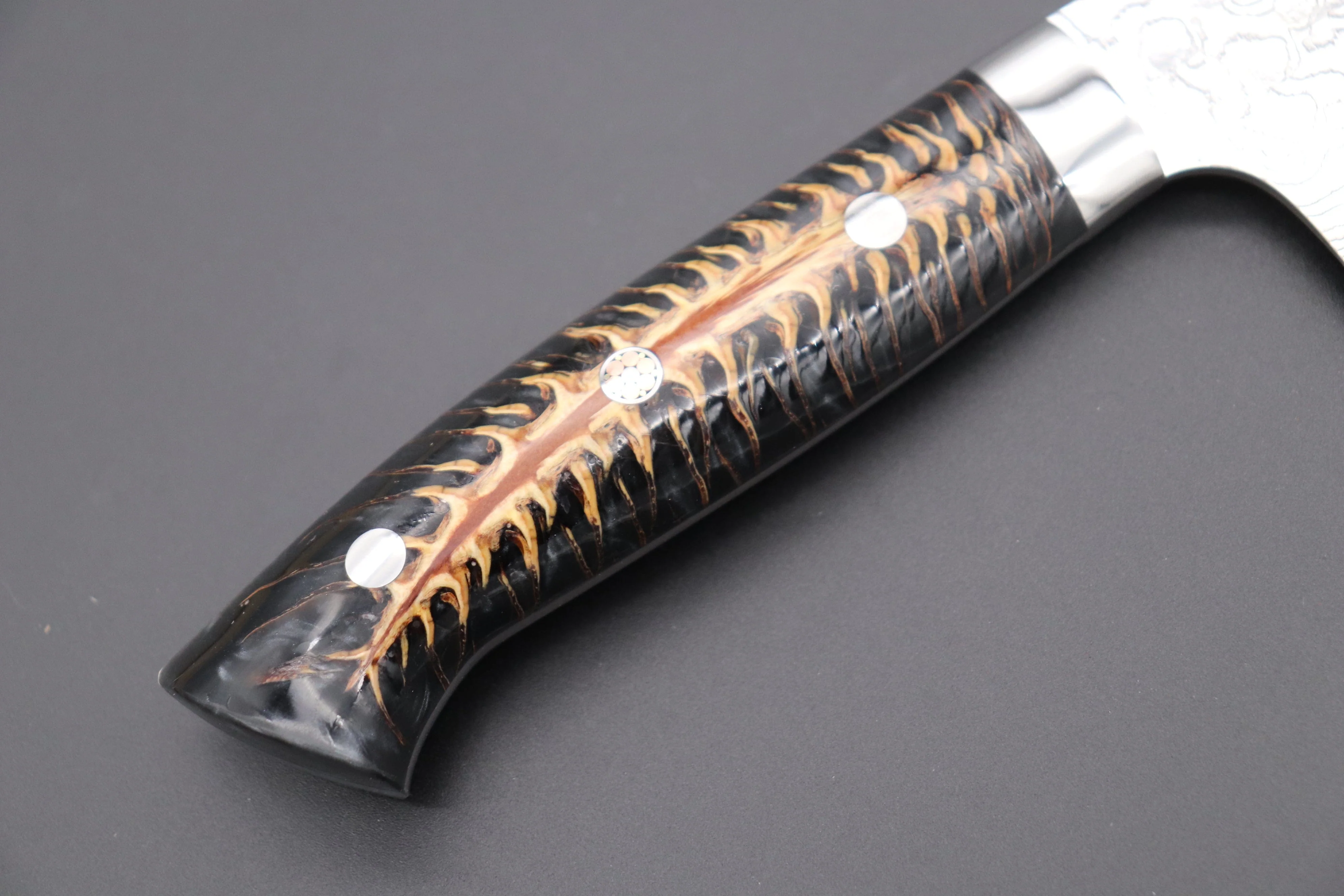 Takeshi Saji SUMMIT ― Limited Edition Custom Series SMT-496 R-2 Custom Damascus Gyuto 240mm (9.4 Inch) - Image 3