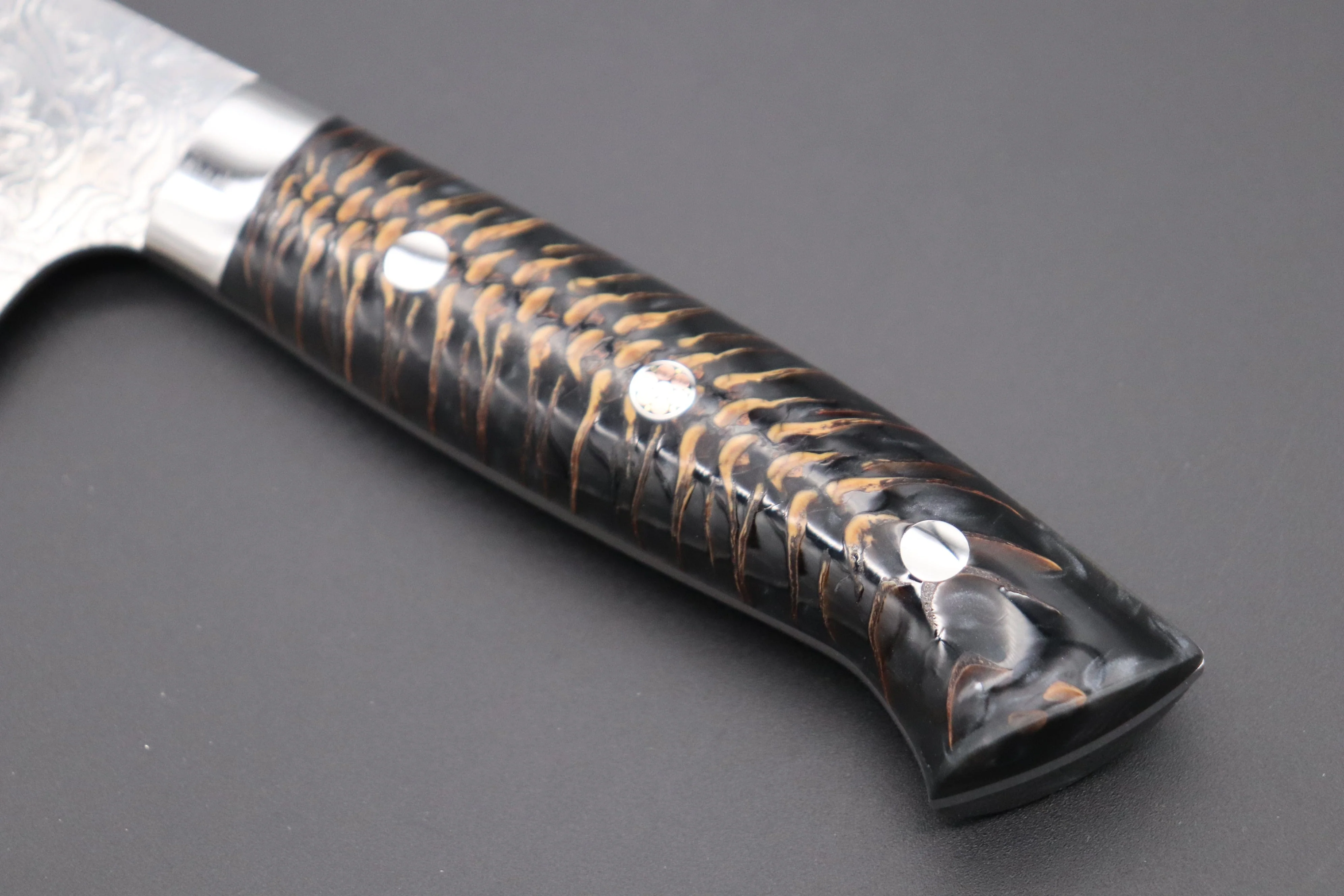 Takeshi Saji SUMMIT ― Limited Edition Custom Series SMT-496 R-2 Custom Damascus Gyuto 240mm (9.4 Inch) - Image 6