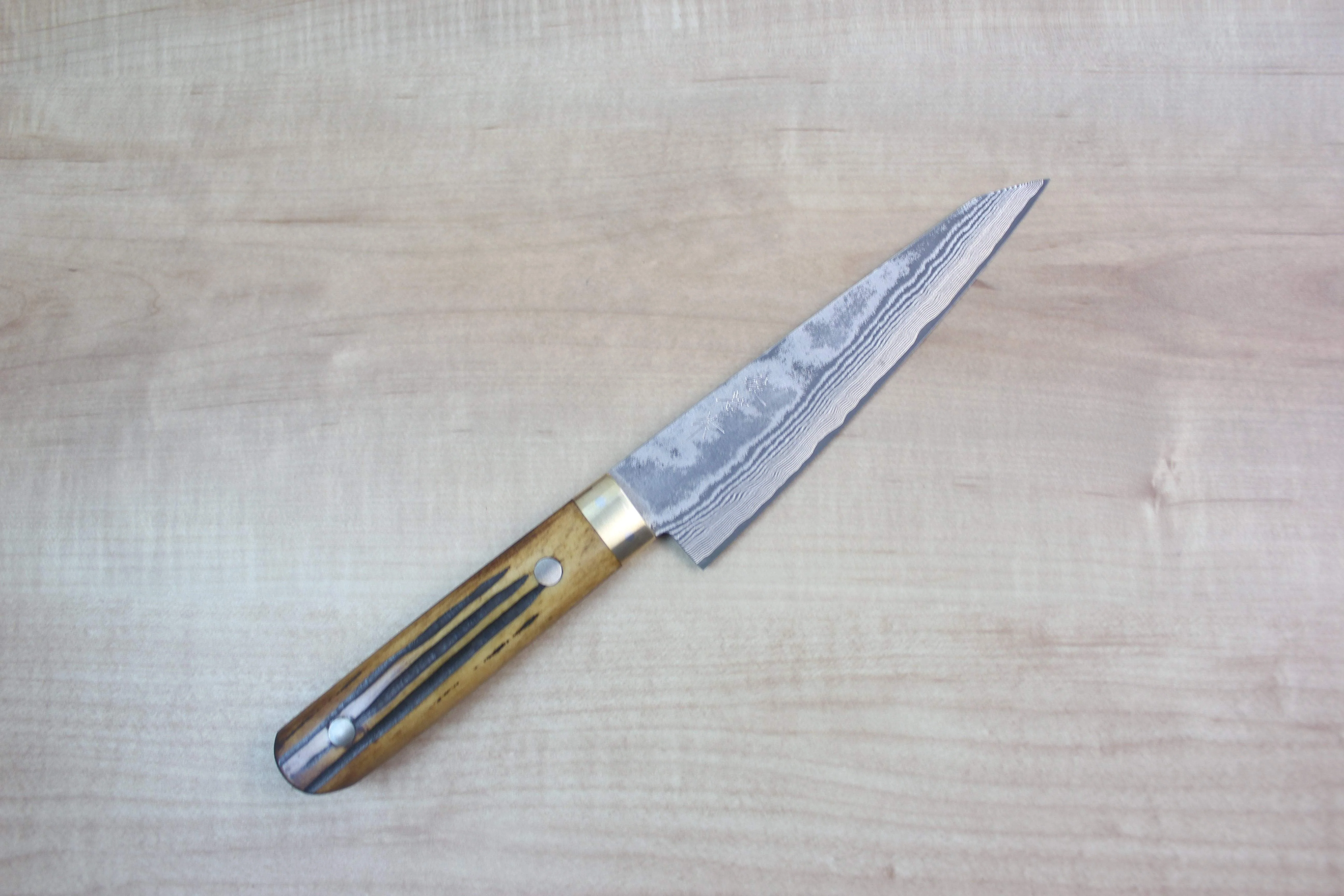 Takeshi Saji VG-10 Custom Damascus Wild Series Honesuki | Boning Knife 150mm (5.9 inch, Stag Bone Handle)