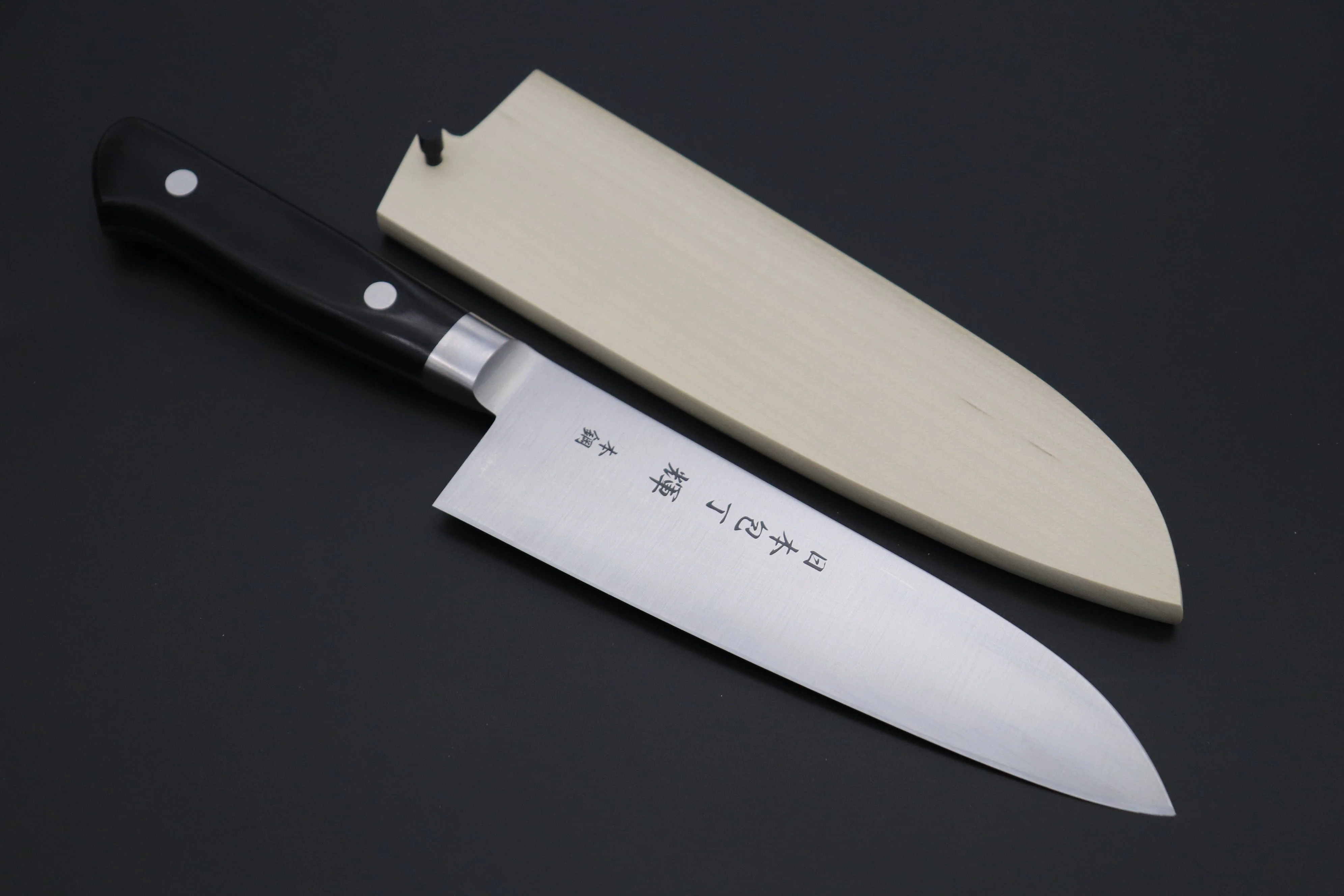 "Very Carbon Steel Lover 2Pcs Knife Set Part 2" JCK Original Kagayaki CarboNext Series KC-3ES Santoku 180mm & KC-8ES Sujihiki 240mm (Each knife comes with Wooden Saya. with Tsubaki Oil) - Image 2